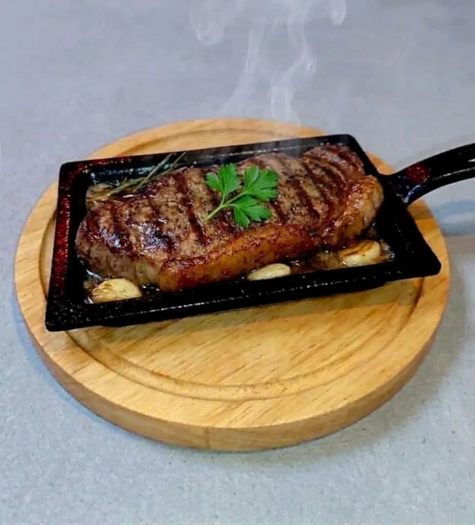 Нью - Йорк \ Striploin Steak "New York" 